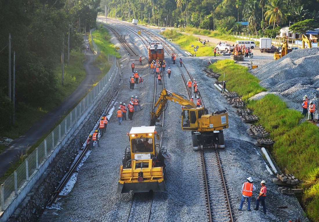 The British colonial-era track built around the turn of the 20th century (seen on the left track) was not conducive for high speed operations owing to its sharp and frequent bends. Train operations were limited to 80 km/h. To facilitate higher speeds and capacity, the sharp curves on the old alignment were replaced with gentler and longer curves (seen here on the middle and right tracks).